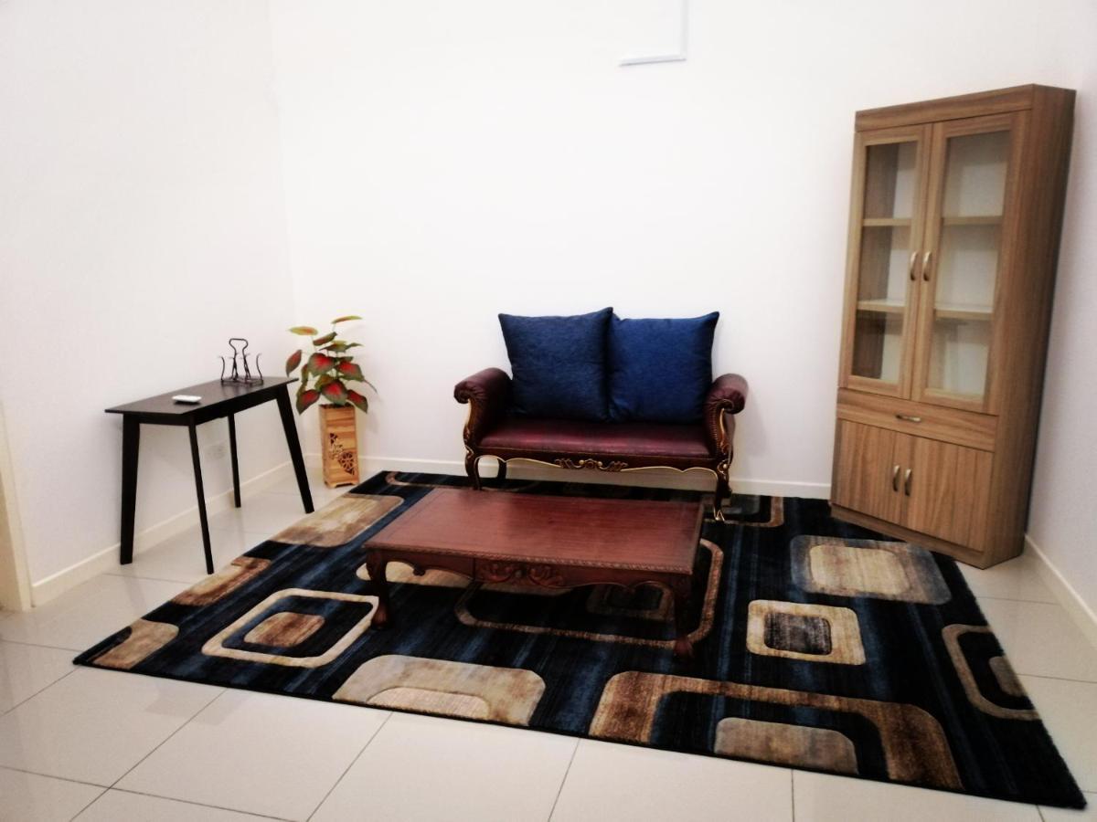 A&D Home-Stay @Kota Warisan, Сепанг Екстериор снимка