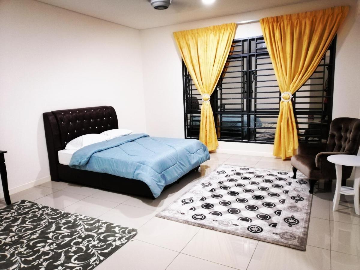 A&D Home-Stay @Kota Warisan, Сепанг Екстериор снимка