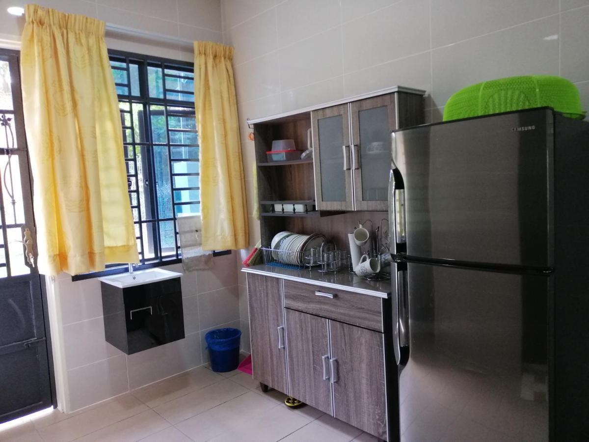 A&D Home-Stay @Kota Warisan, Сепанг Екстериор снимка