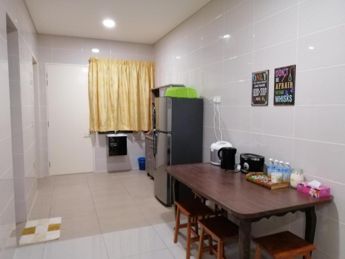 A&D Home-Stay @Kota Warisan, Сепанг Екстериор снимка