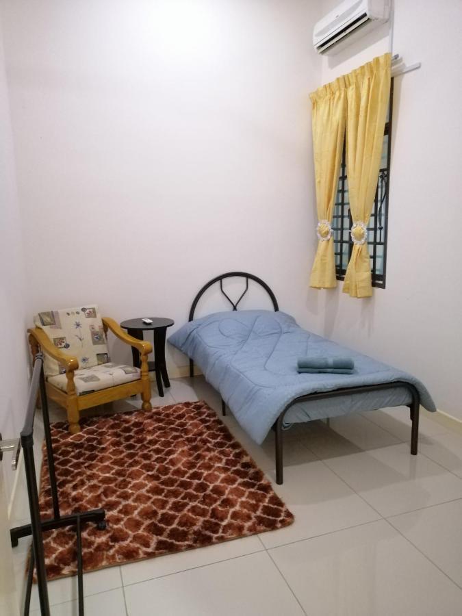 A&D Home-Stay @Kota Warisan, Сепанг Екстериор снимка