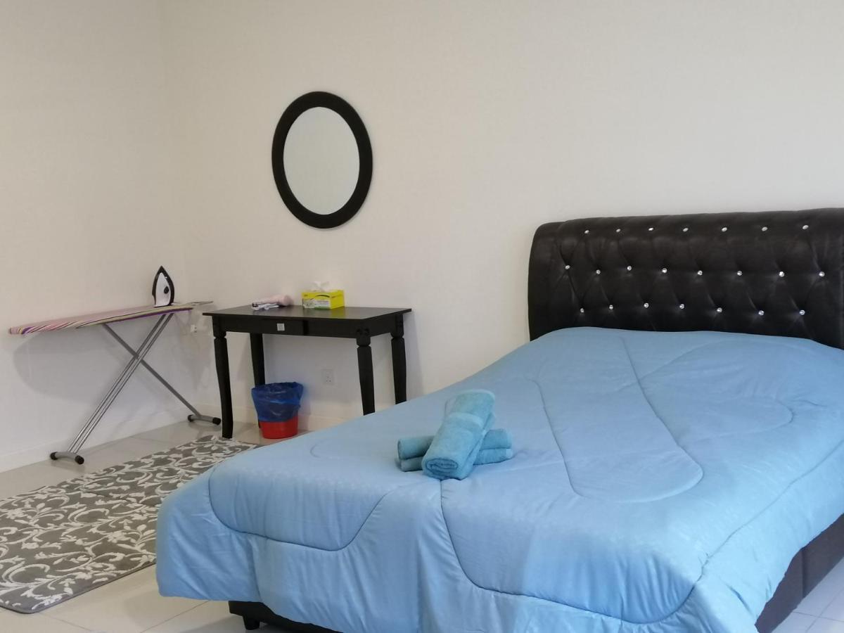 A&D Home-Stay @Kota Warisan, Сепанг Екстериор снимка