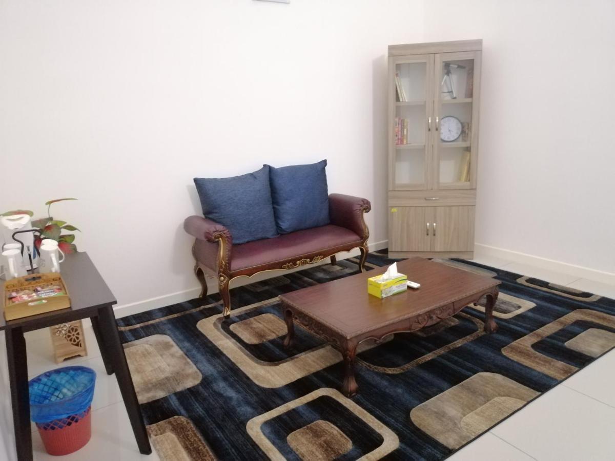 A&D Home-Stay @Kota Warisan, Сепанг Екстериор снимка